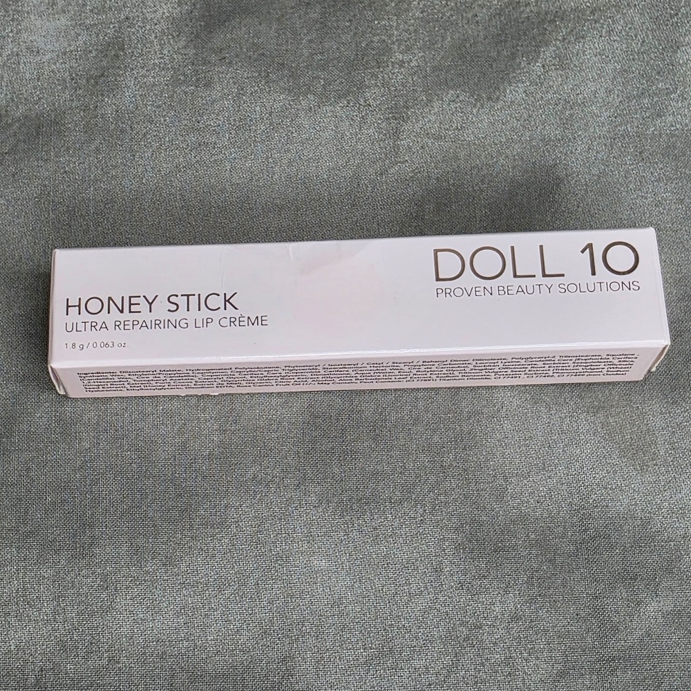 Doll 10 Honey Stick Ultra Repairing Lip Creme AU NATUREL .063 oz NIB